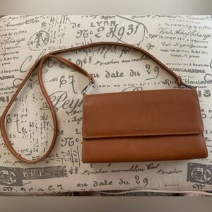 Matt & Nat tan purse